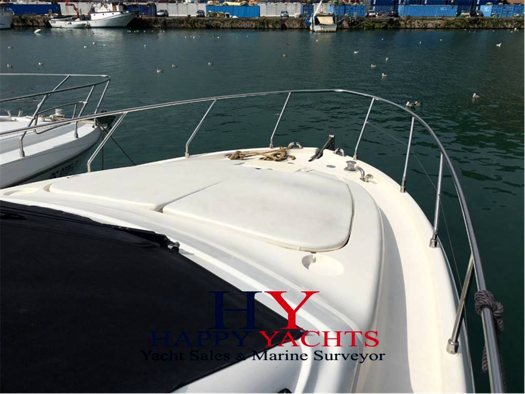 Ferretti yachts 430