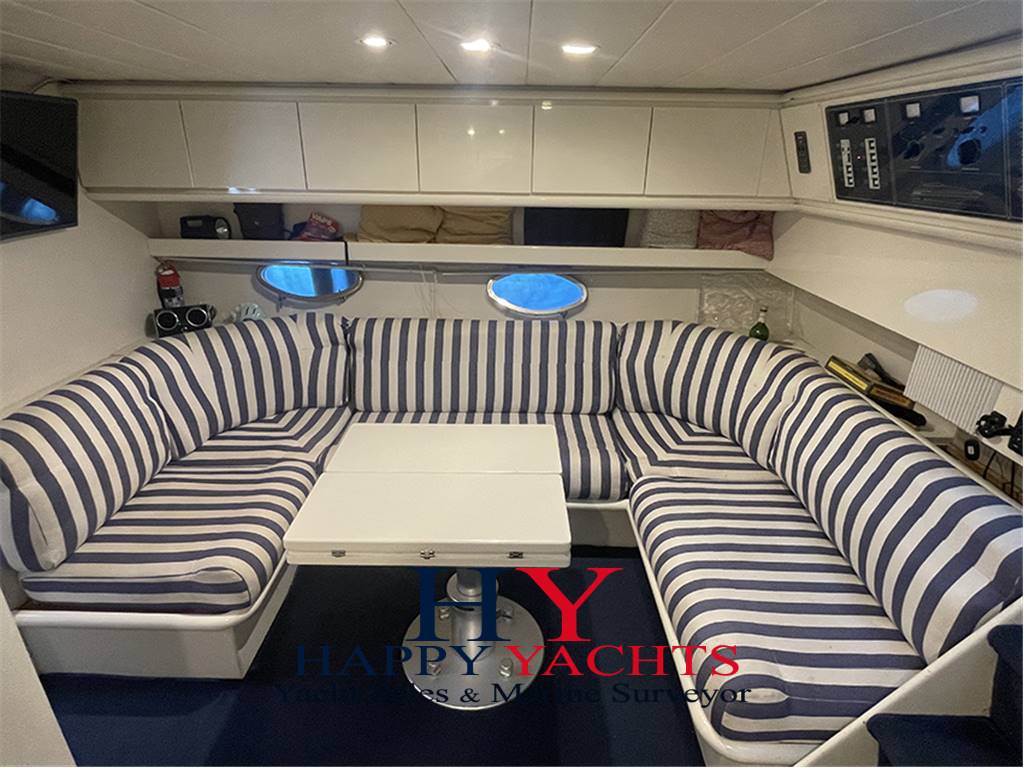 Pershing 40