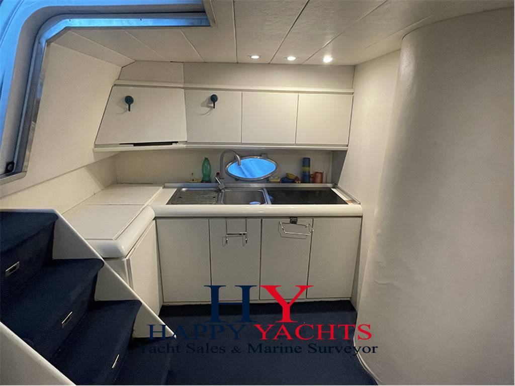 Pershing 40