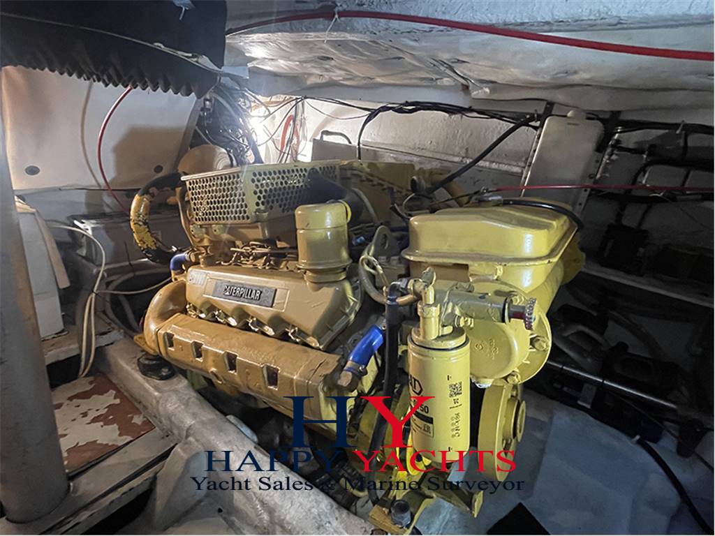 Pershing 40