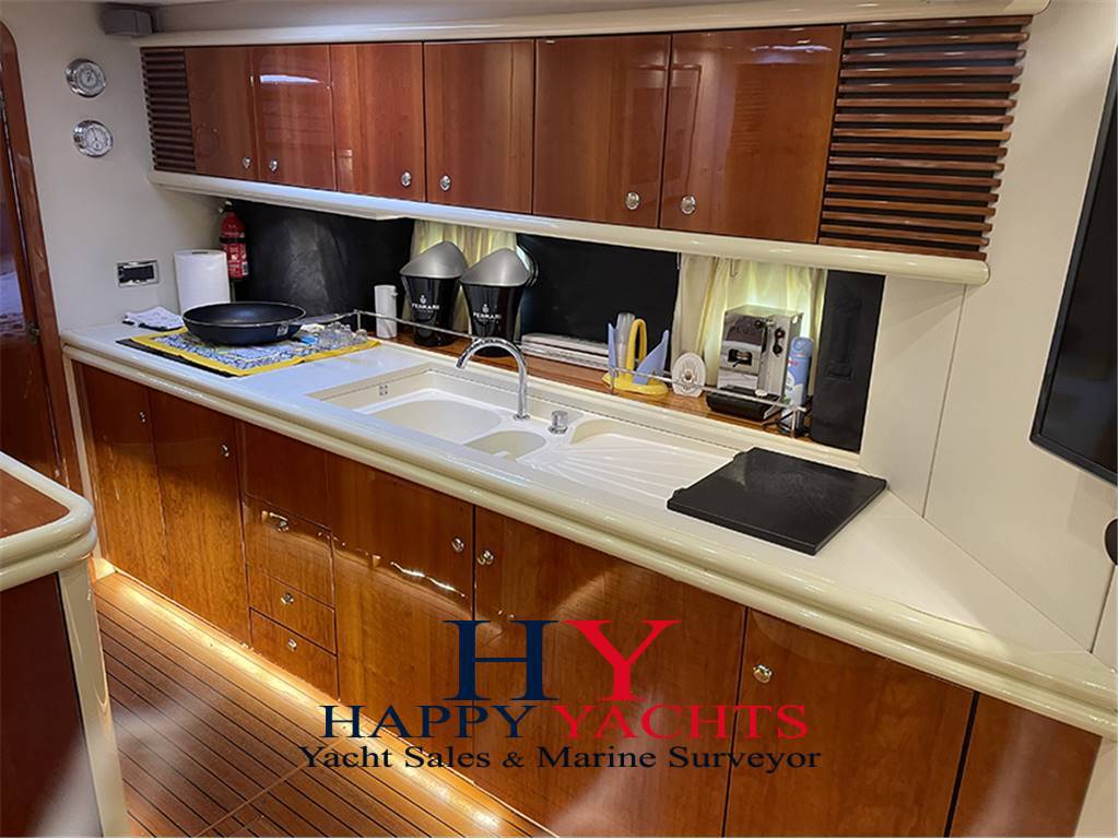 Sunseeker Predator 63