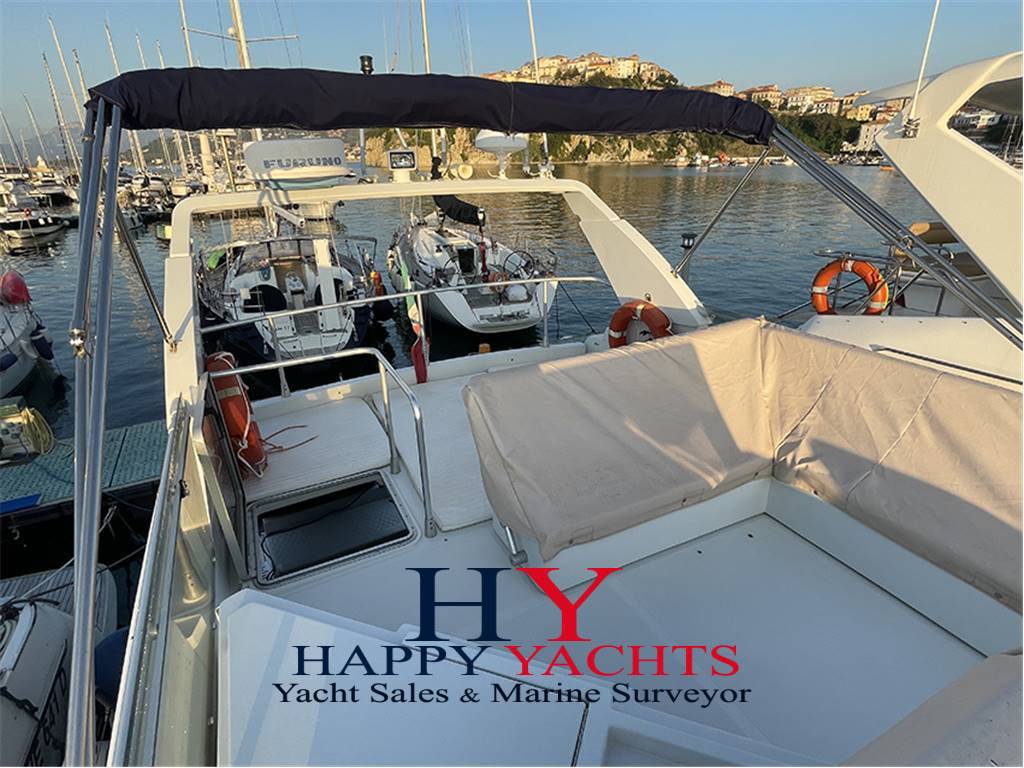 Ferretti yachts 45 altura fly