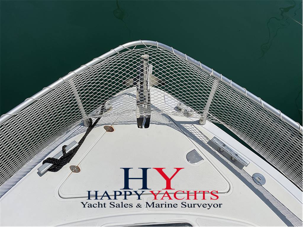 Ferretti yachts Altura 36 fly