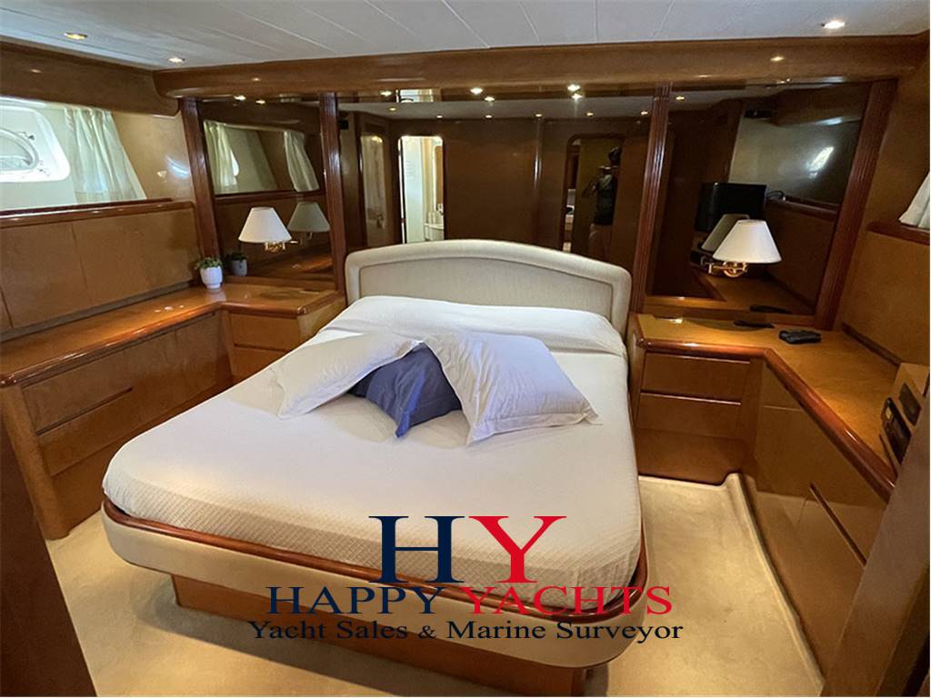 Falcon yachts 86