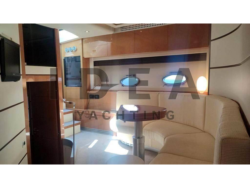 Pershing 62