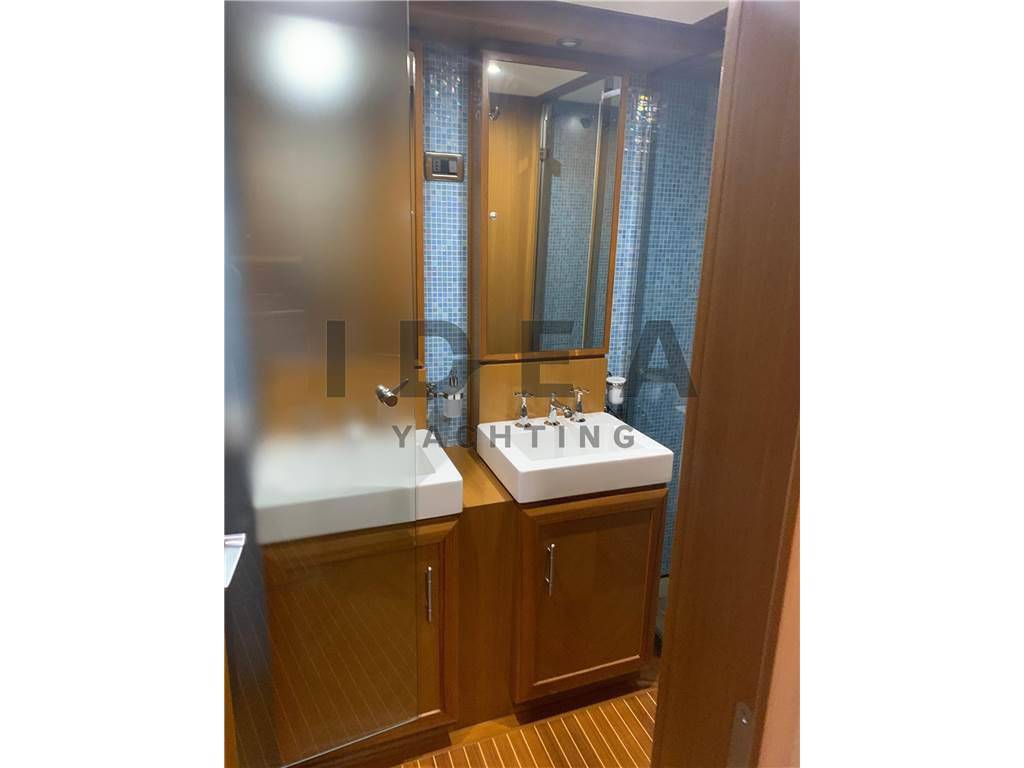 Mochi craft Dolphin 74 cruiser