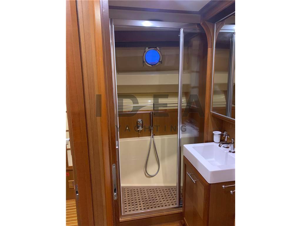 Mochi craft Dolphin 74 cruiser