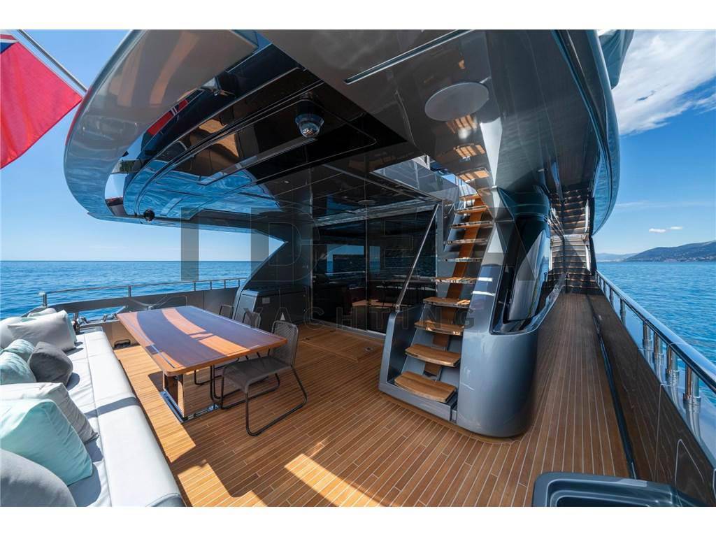 Riva Corsaro 100