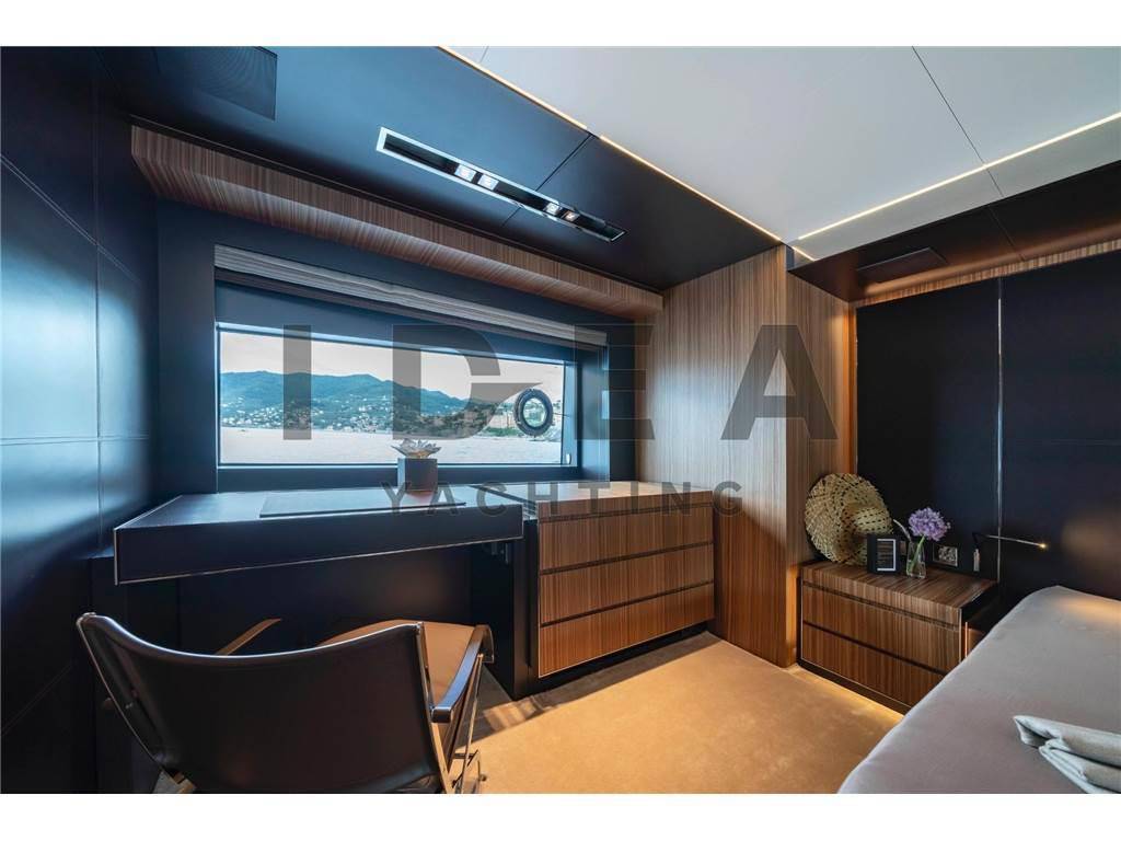 Riva Corsaro 100