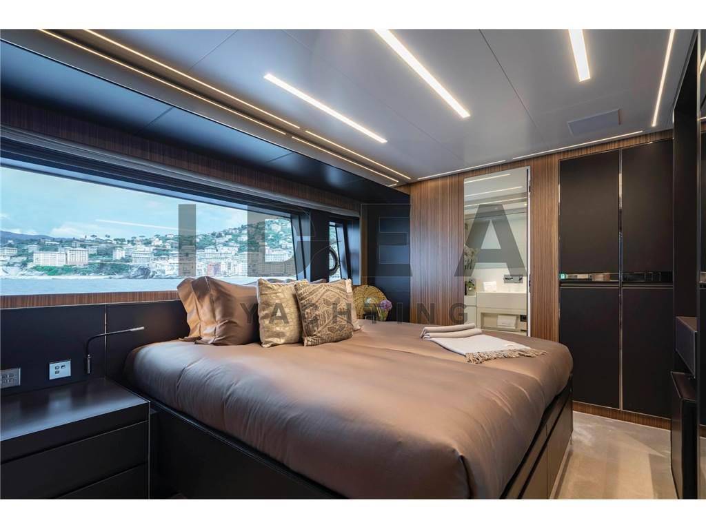 Riva Corsaro 100