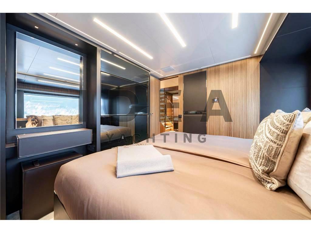 Riva Corsaro 100