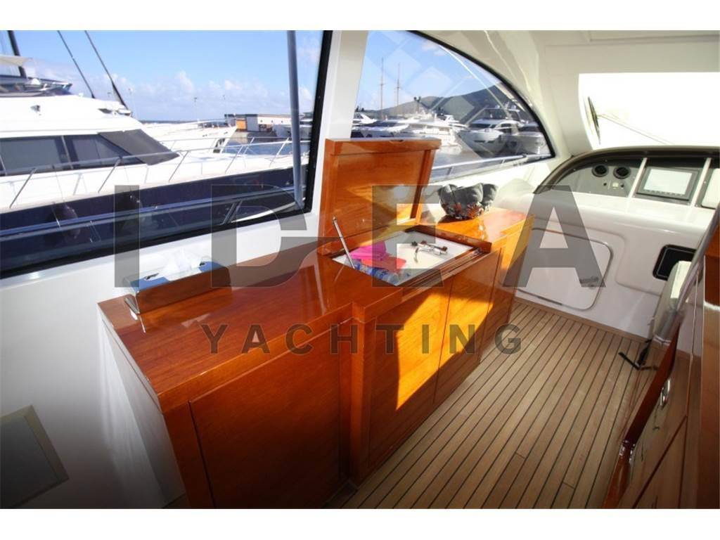 Overmarine Mangusta 72 open