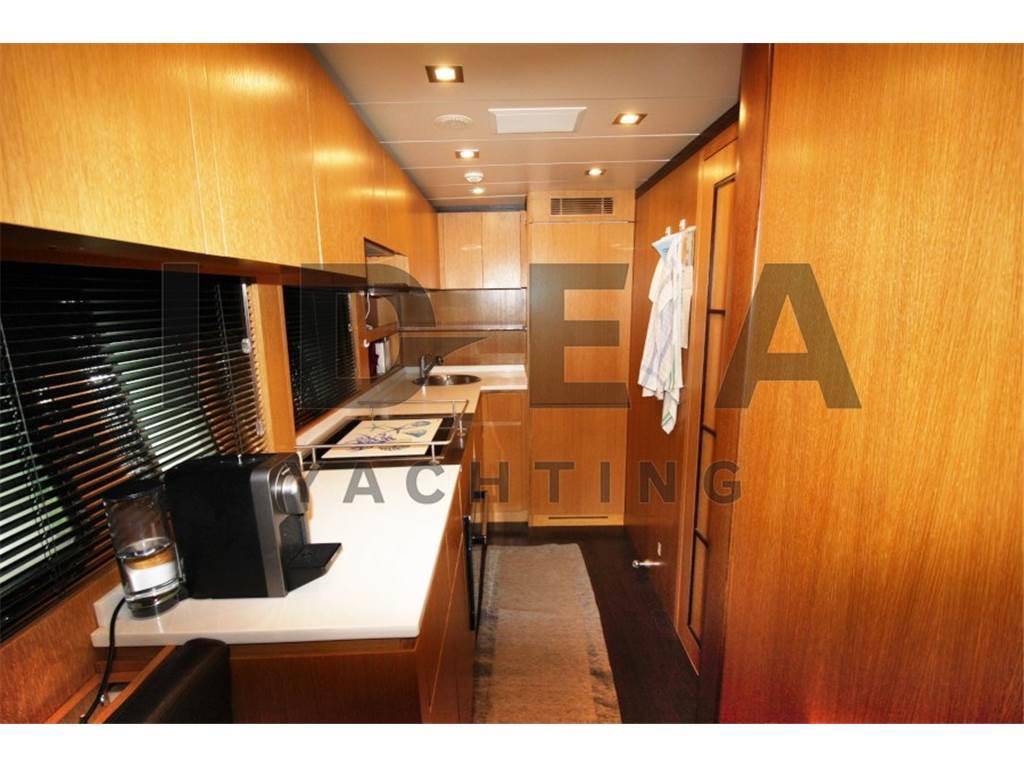 Overmarine Mangusta 72 open
