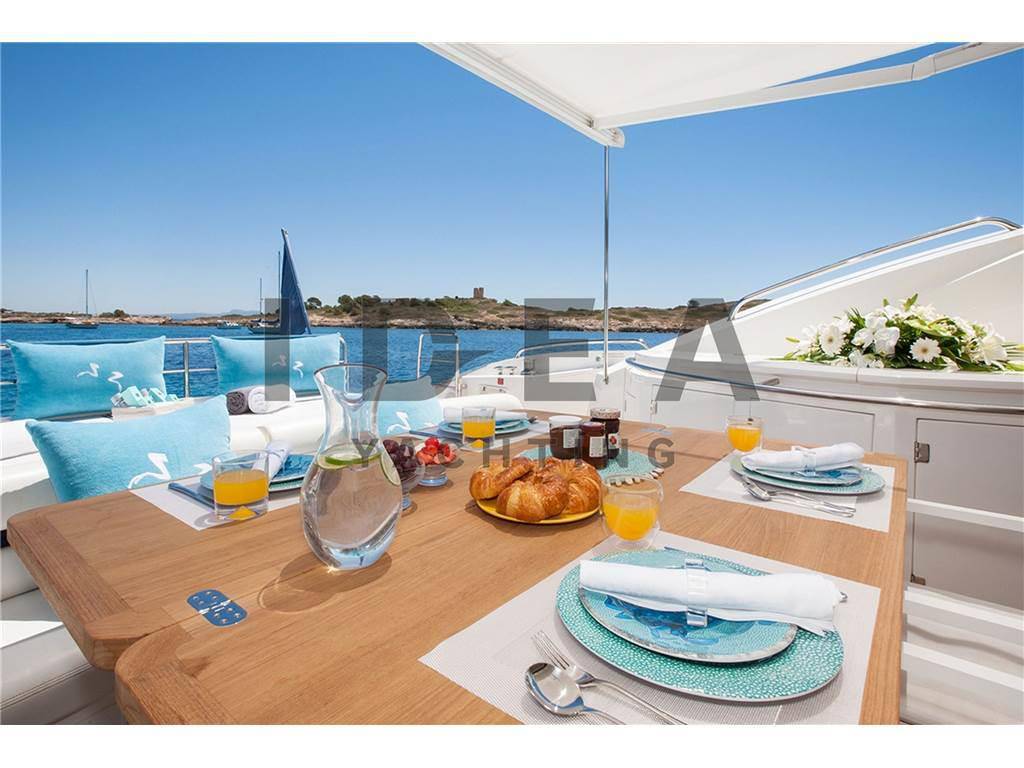 Sunseeker Predator 82