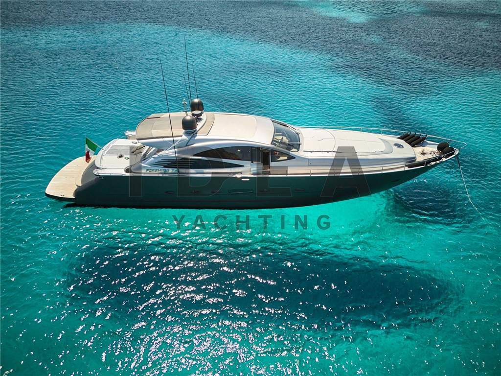 Pershing 76