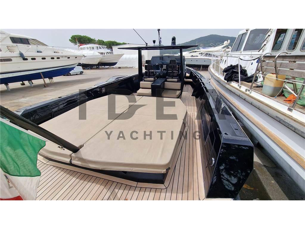 Wally Tender 43