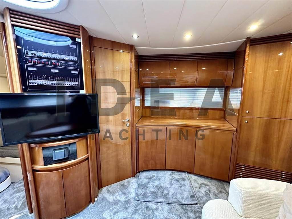 Pershing 50