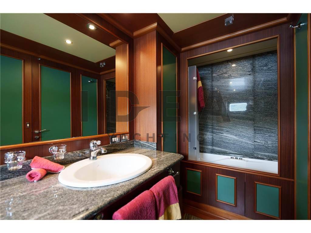 Baglietto 44 m