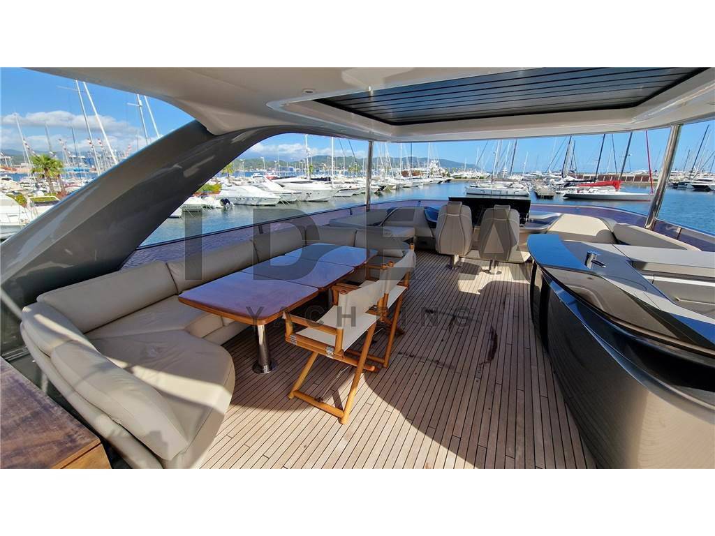 Princess yachts Y85