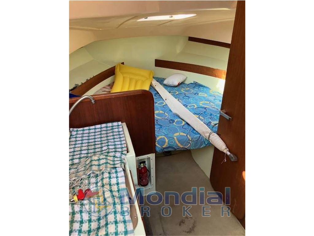 Cantiere nautico 7 mari F 27 open america