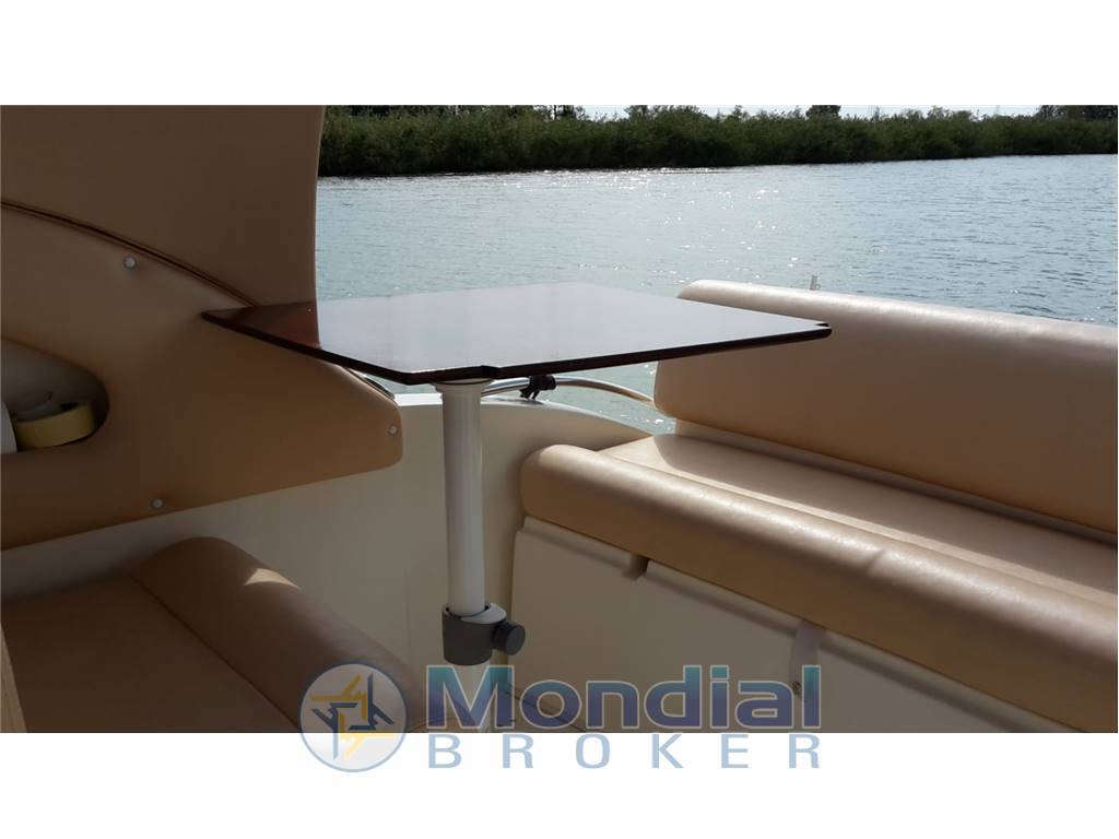 Eolo Nadir 7,80 cruiser usato