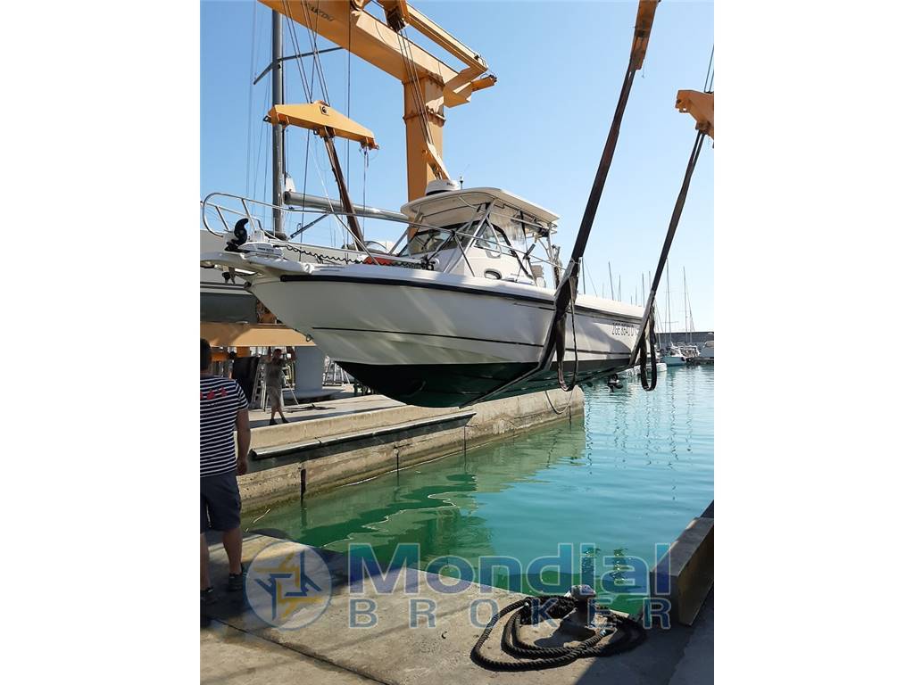 Boston whaler Outrage 28 usato