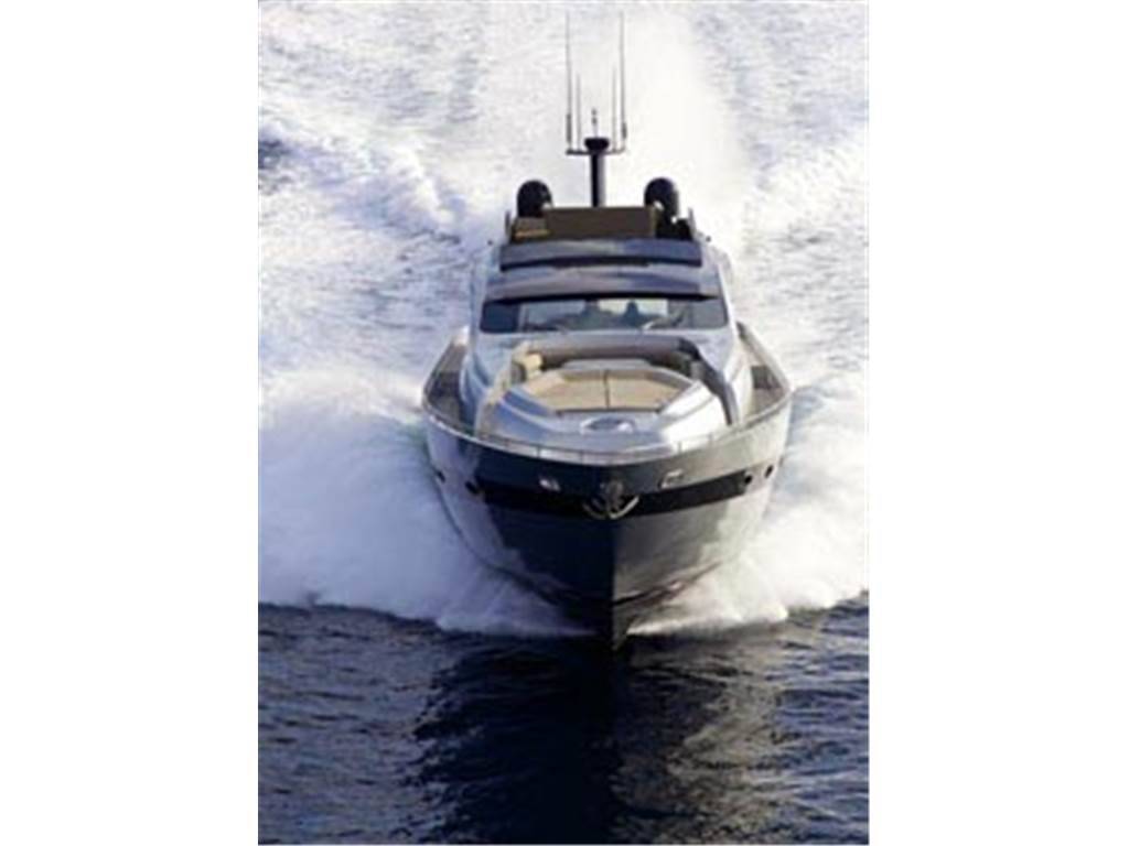 Pershing 90