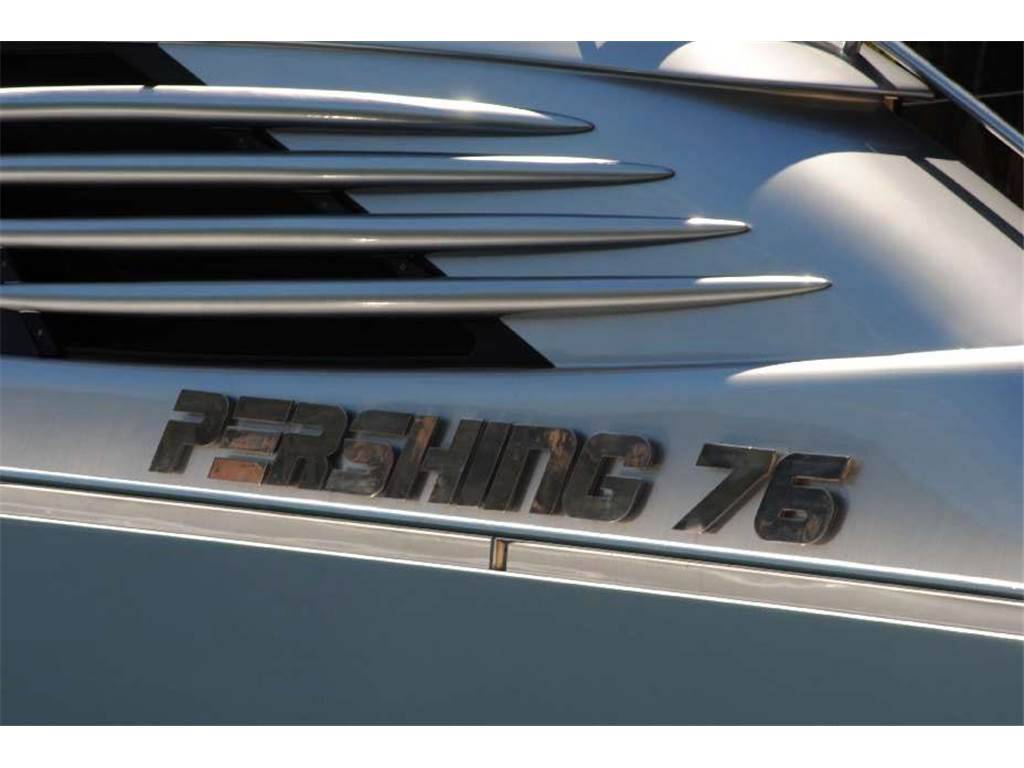 Pershing 76