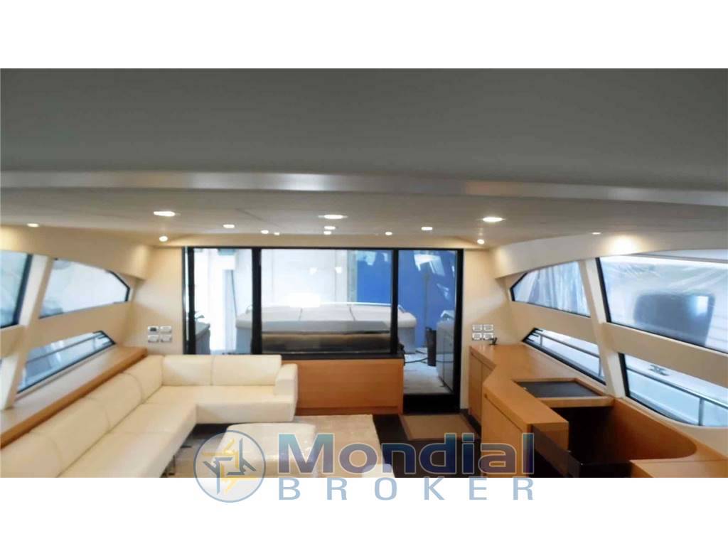 Pershing 80