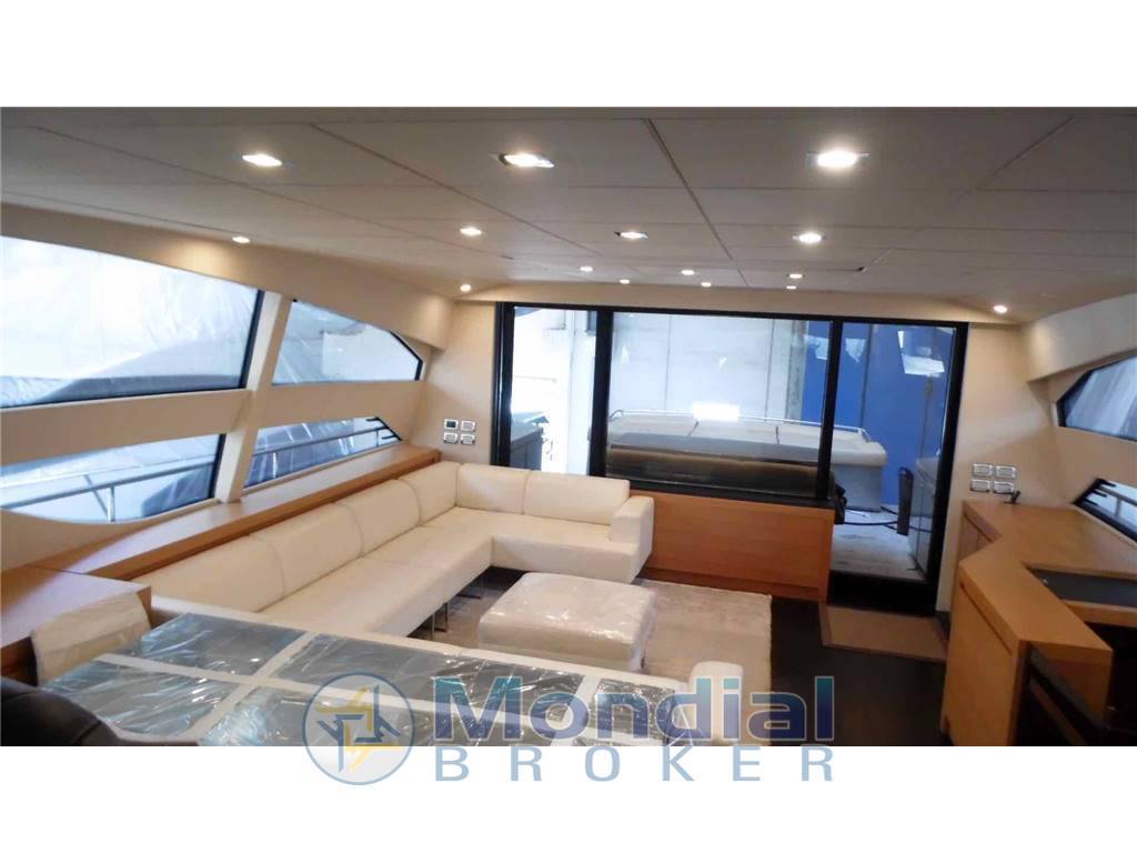 Pershing 80