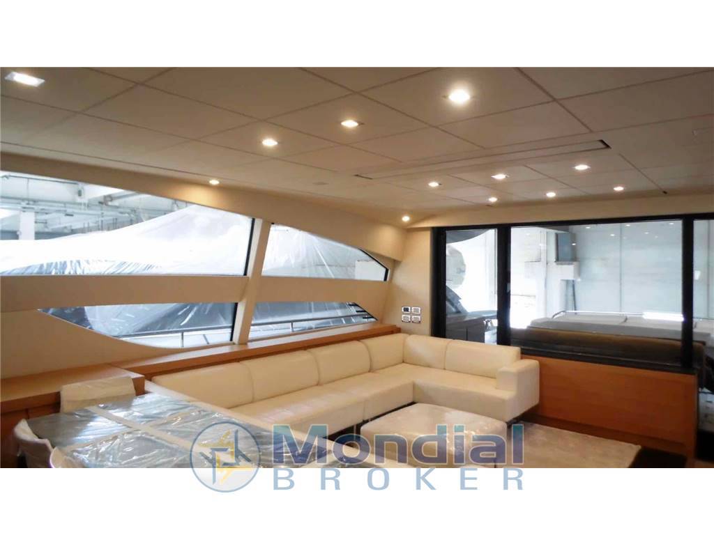 Pershing 80