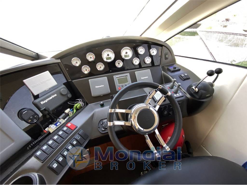Sunseeker Manhattan 52