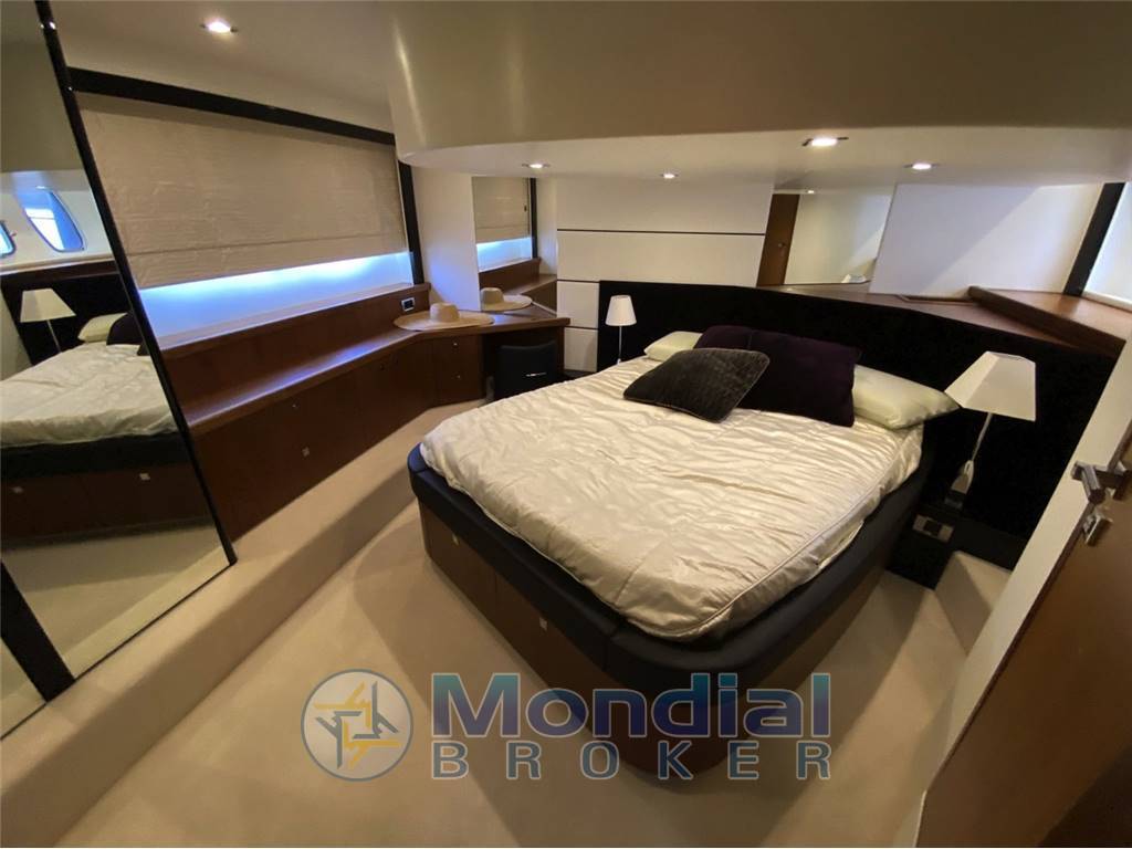 Sunseeker Manhattan 52