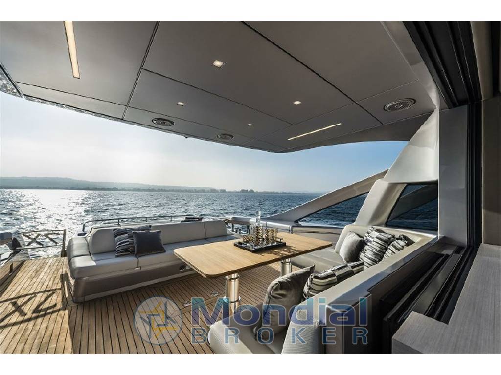 Pershing 7x