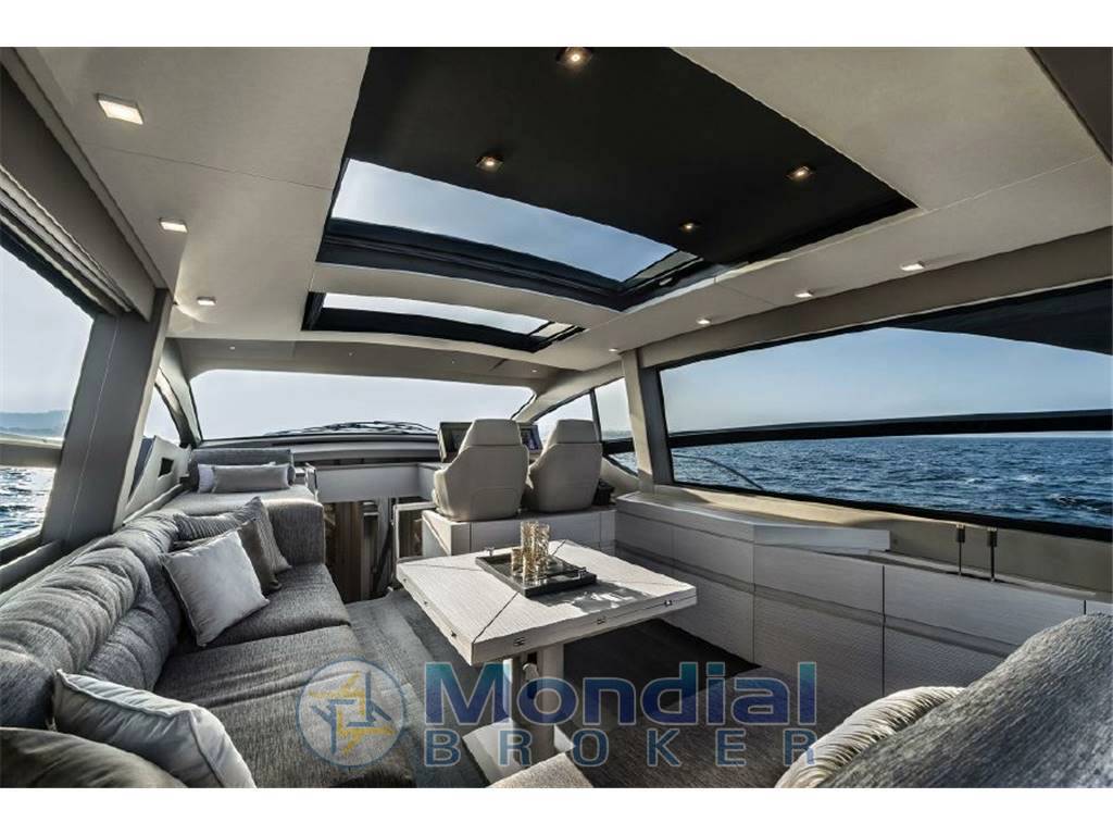 Pershing 7x