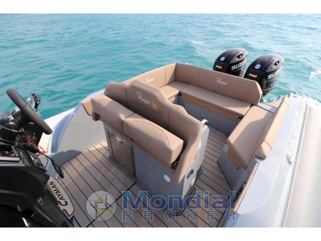Ranieri Cayman 28 executive