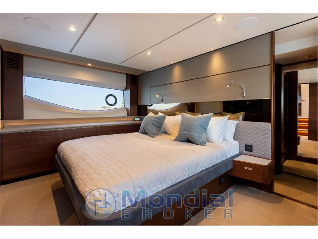 Princess yachts S66