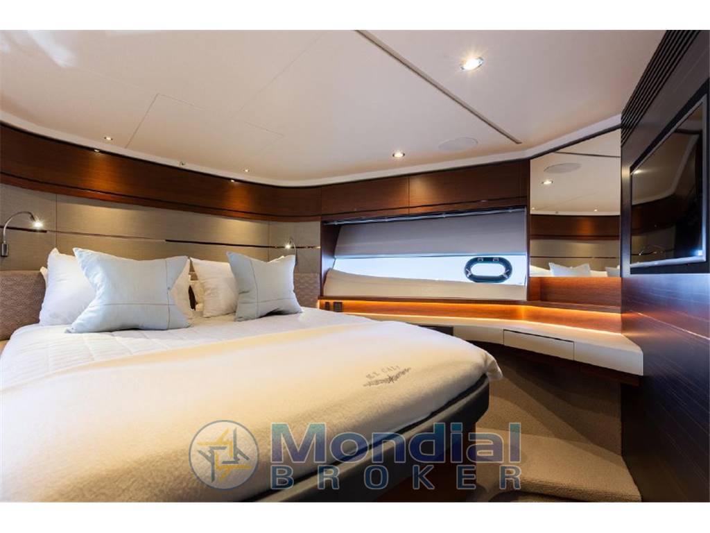 Princess yachts S66