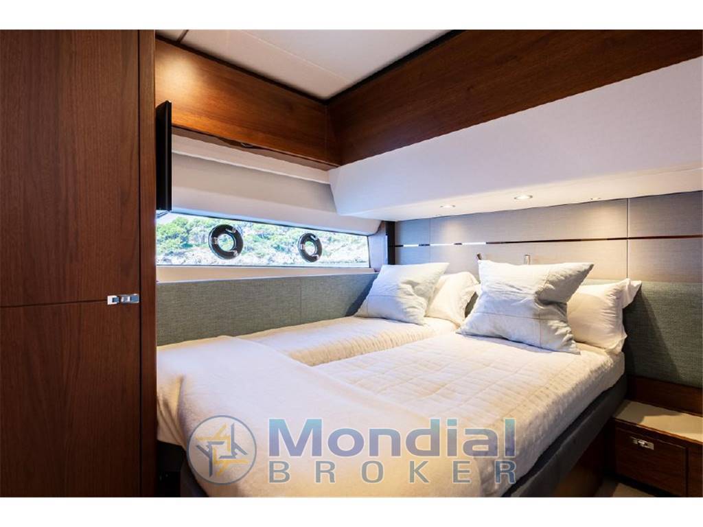 Princess yachts S66