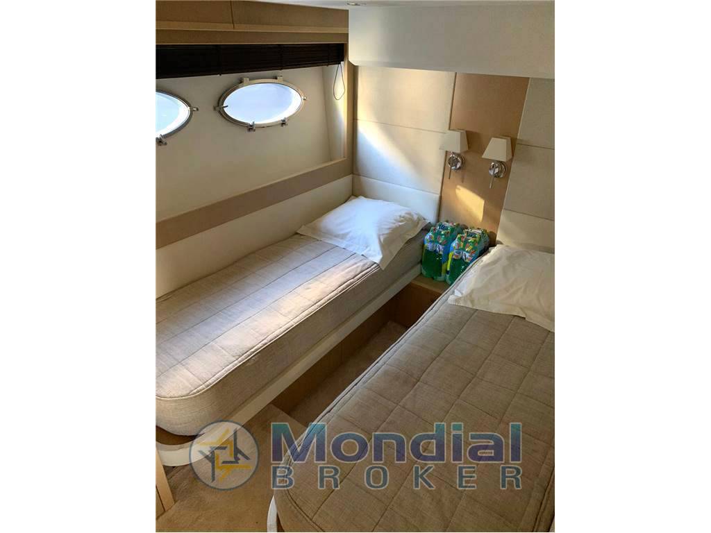 Princess yachts V62
