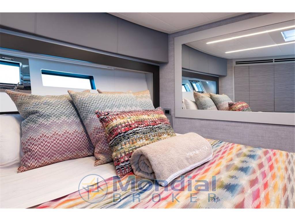 Pershing 6x