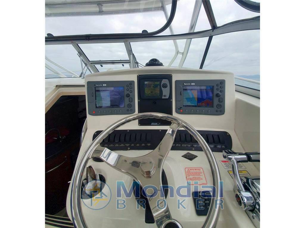 Boston whaler 305 conquest