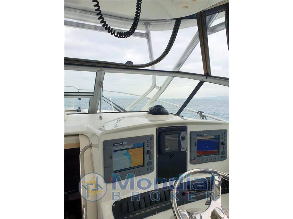 Boston whaler 305 conquest