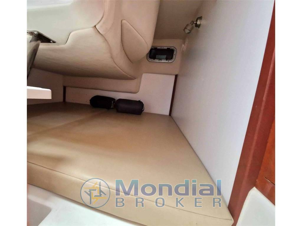 Boston whaler 305 conquest