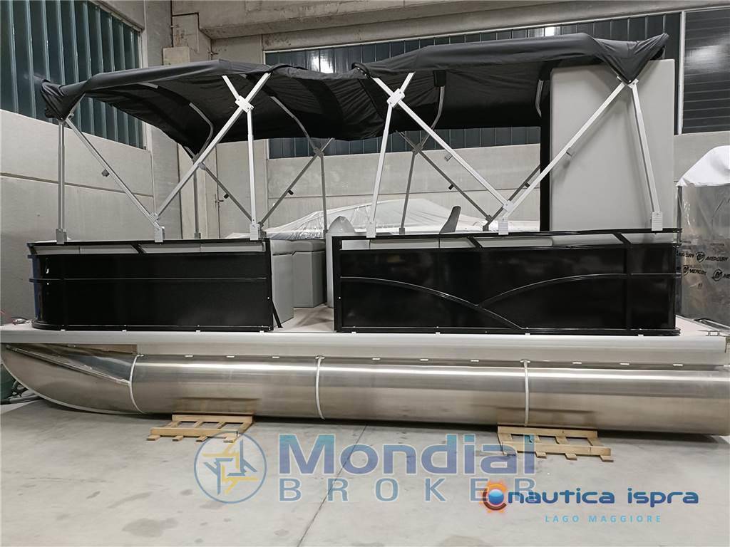 Alaska boat Pontoon 580 pronta consegna!