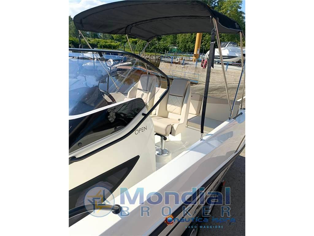 Quicksilver 705 open