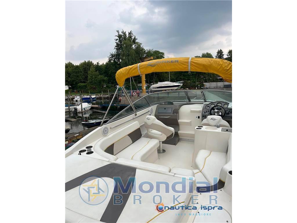 Rinker Captiva 262 cuddy