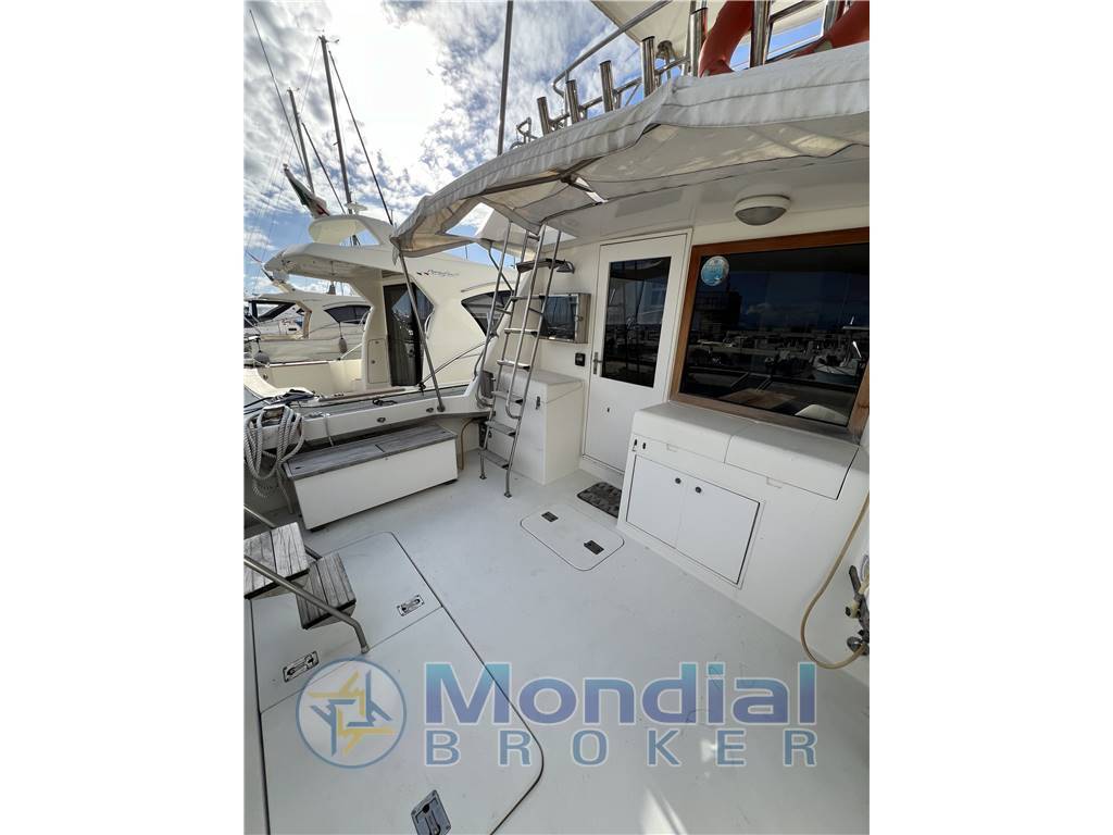 Hatteras 38'