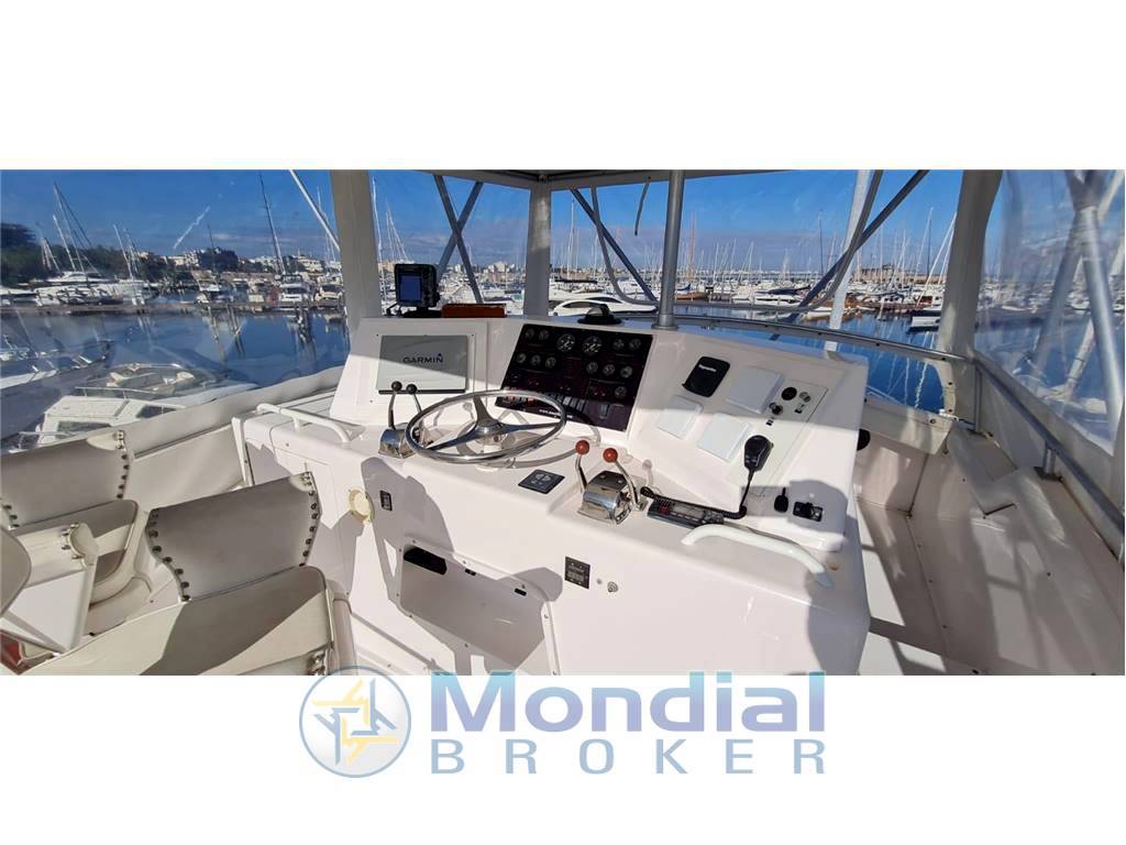 Bertram yacht 43 convertibile