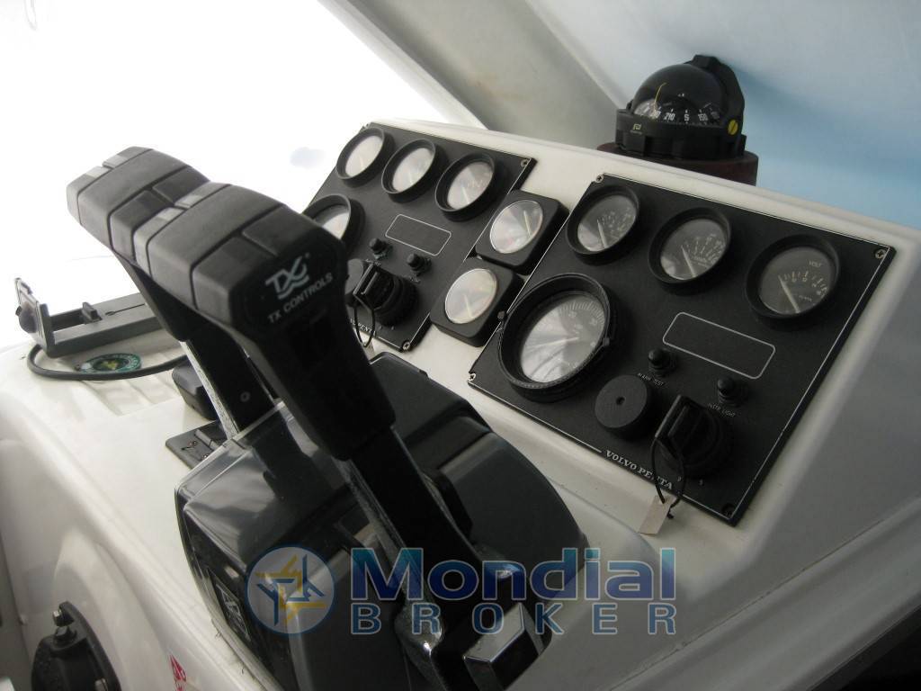 Jeanneau Merry fisher 900